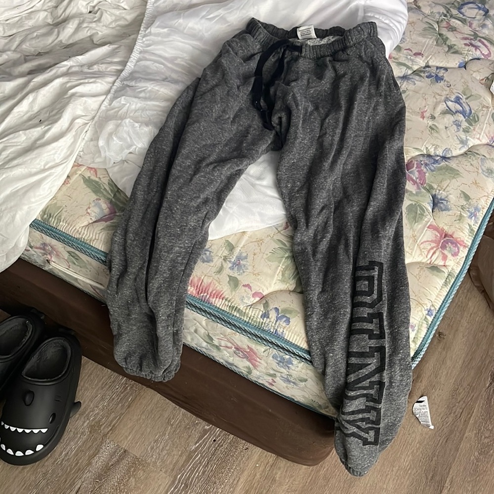 dark grey with black pink sign xs